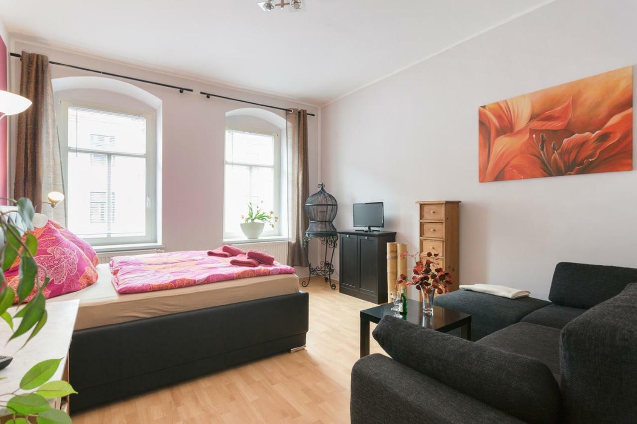 Ferienwohnung Residenz Bis 6 Gaeste , Ferienwohnung Dresden Bis 4 Gaeste, Ferienwohnung Elbflorenz Bis 2 Gaeste Exterior foto